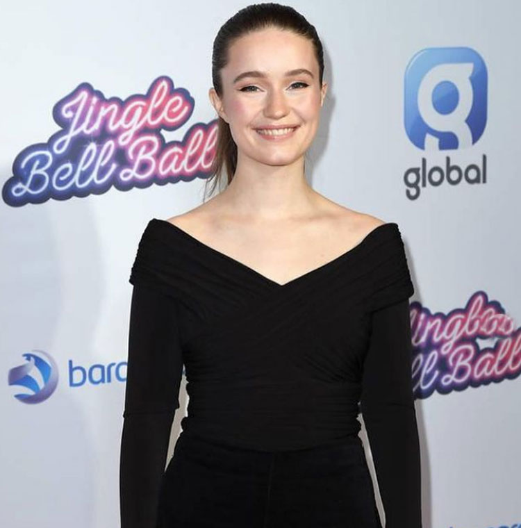 Sigrid Raabe Wiki, Boyfriend, Age, Family, Biography & More - Famous People Wiki