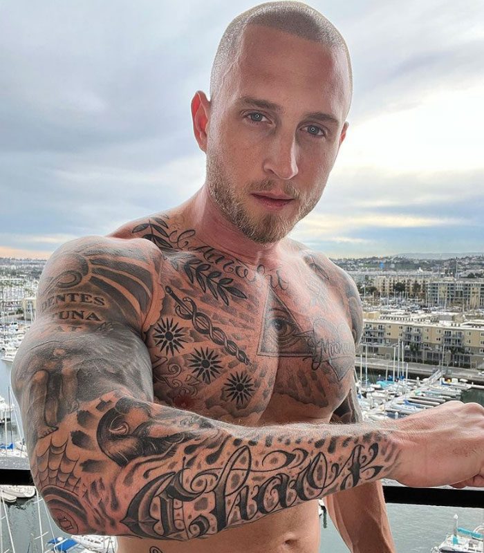 Chet Hanks Wiki, Girlfriend, Age, Height, Family, Biography & More - Famous People Wiki