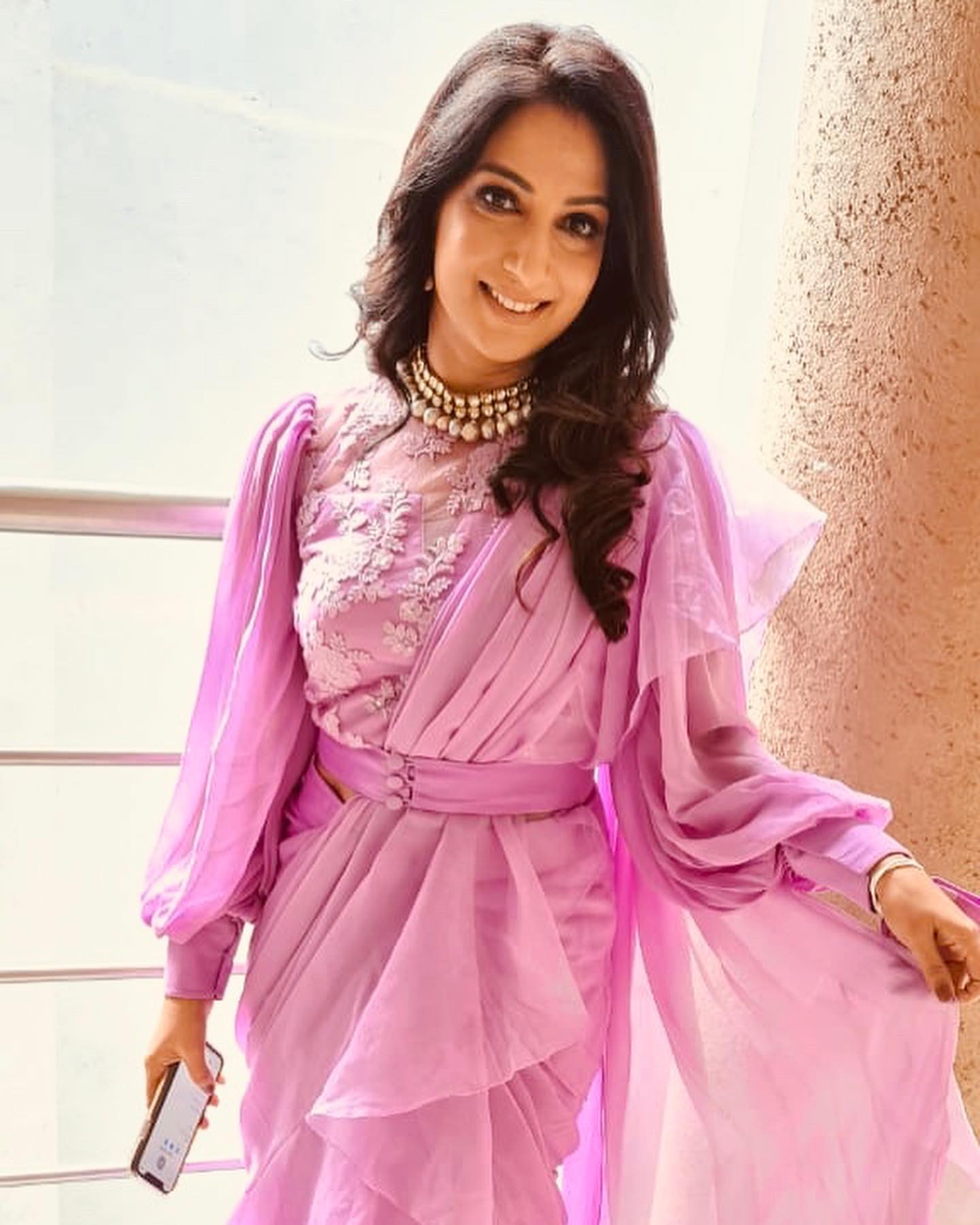 Poorva Gokhale Wiki, Biography, Age, Height, Family, & Net Worth 4